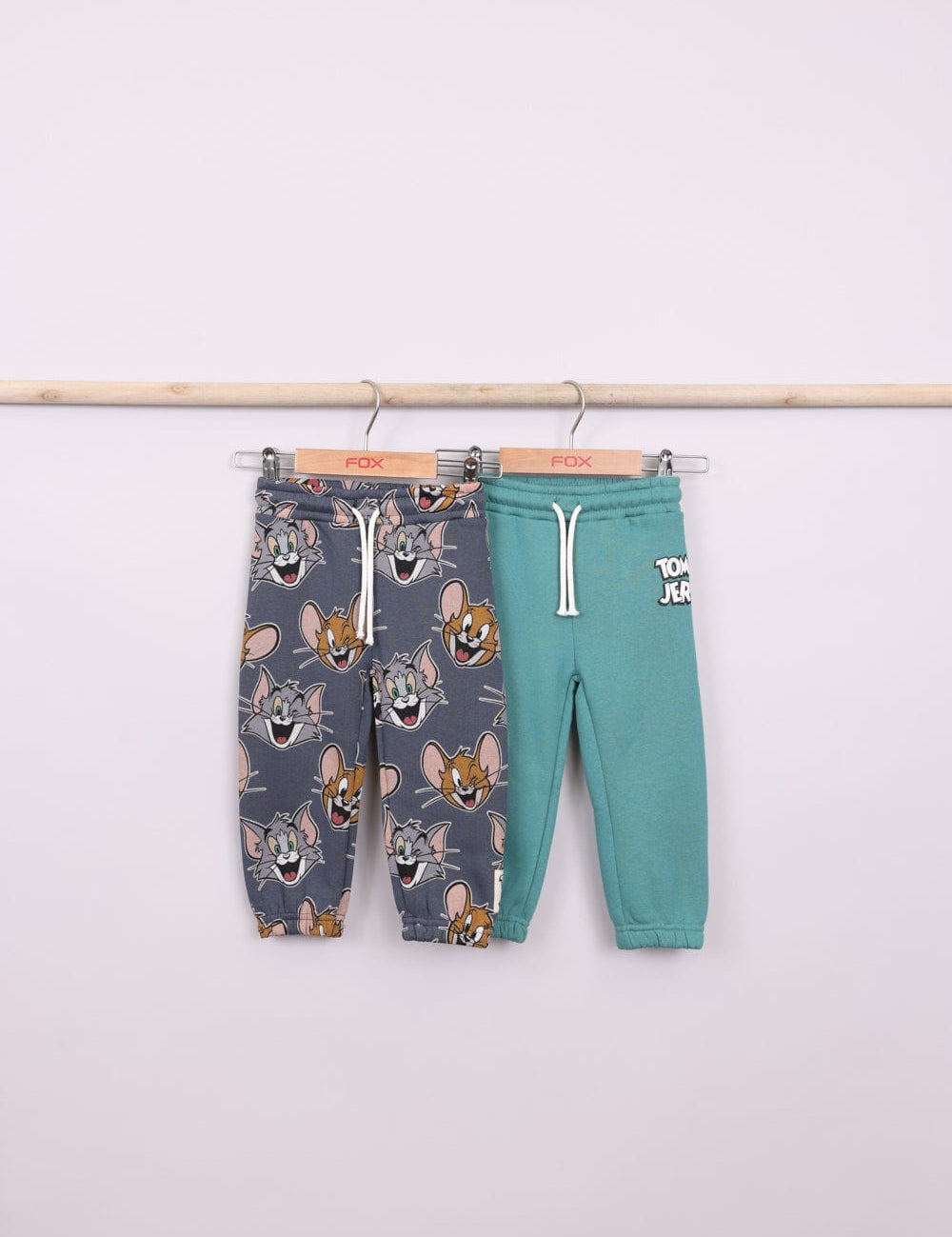 FOX FOX פוטרים מכנסי פוטר ממותג טום וג'רי 2PP מכנסי פוטר ממותג טום וג'רי 2PP