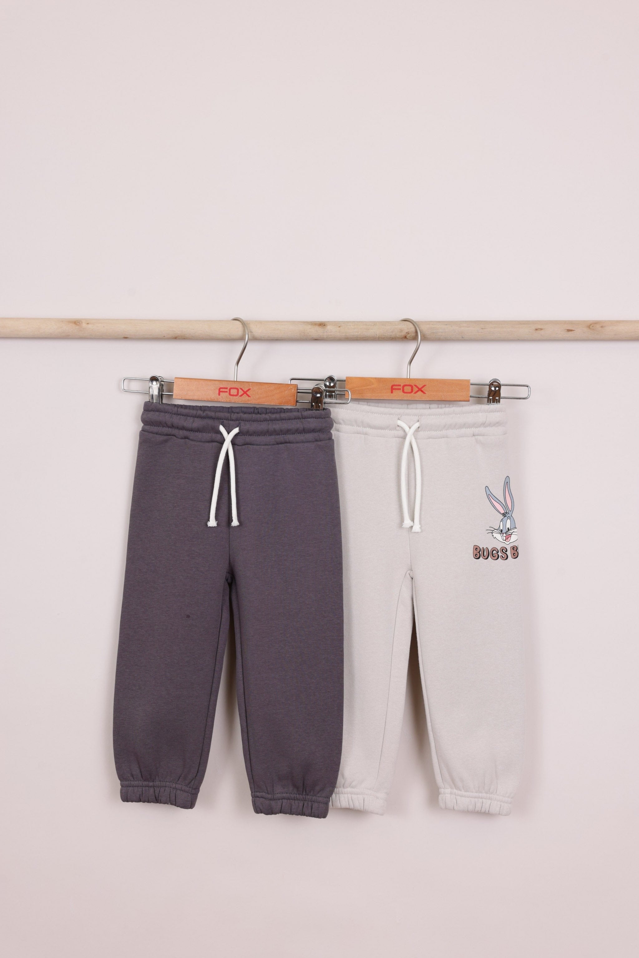 FOX FOX פוטרים מכנס פוטר ממותג לוני טונס 2PP מכנס פוטר ממותג לוני טונס 2PP