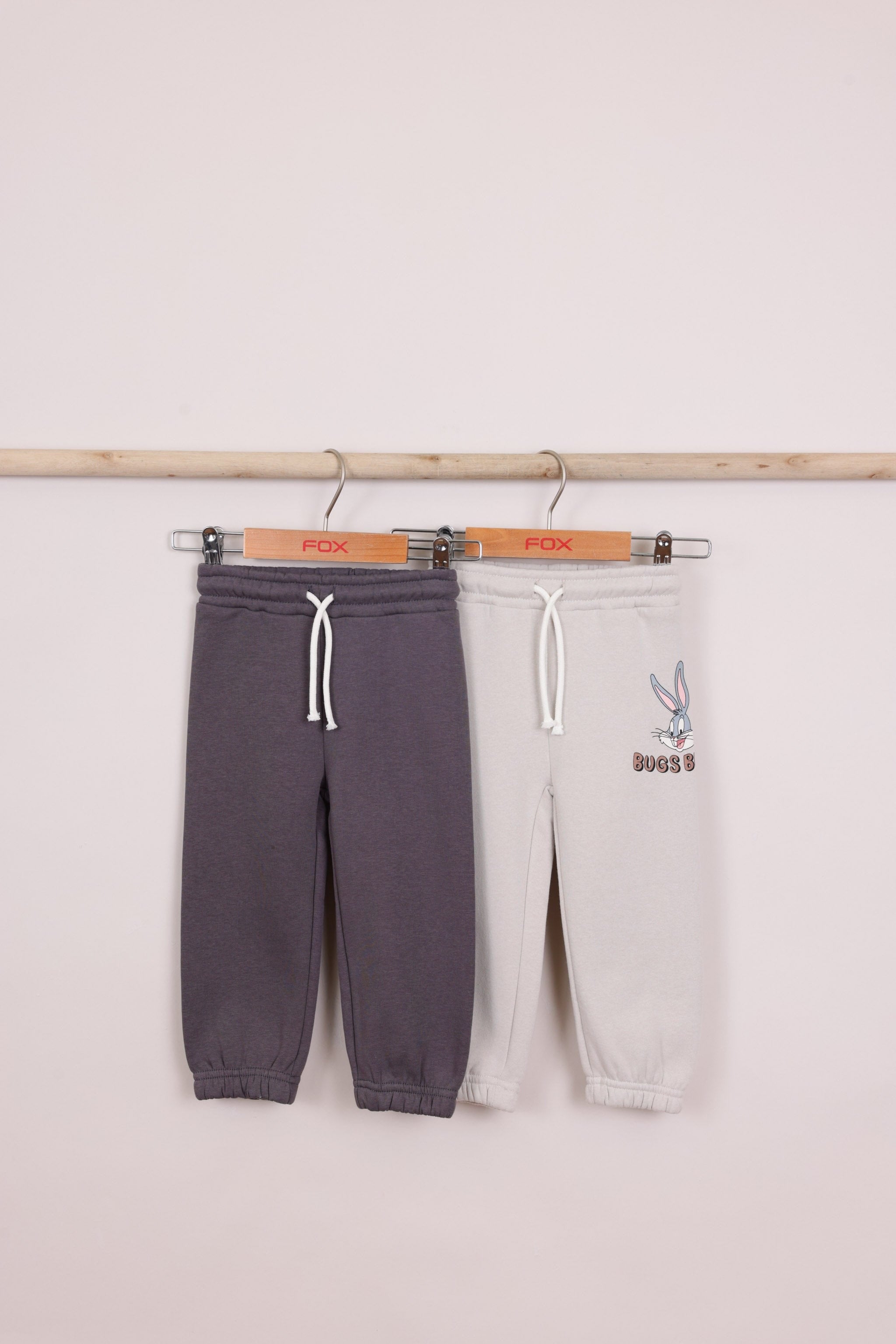 FOX FOX פוטרים מכנס פוטר ממותג לוני טונס 2PP מכנס פוטר ממותג לוני טונס 2PP