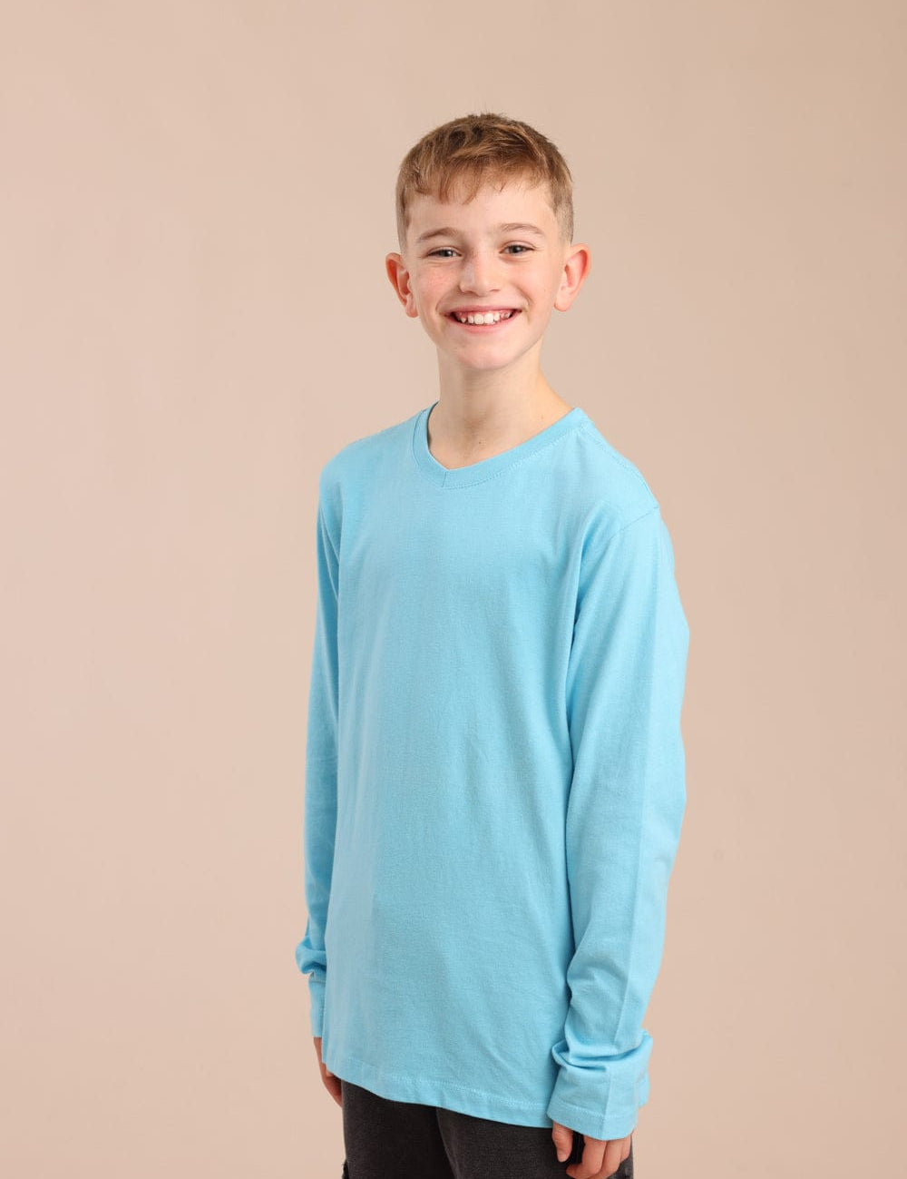 FOX בנים חולצה חולצת בייסיק צווארון V חולצת בייסיק צווארון V