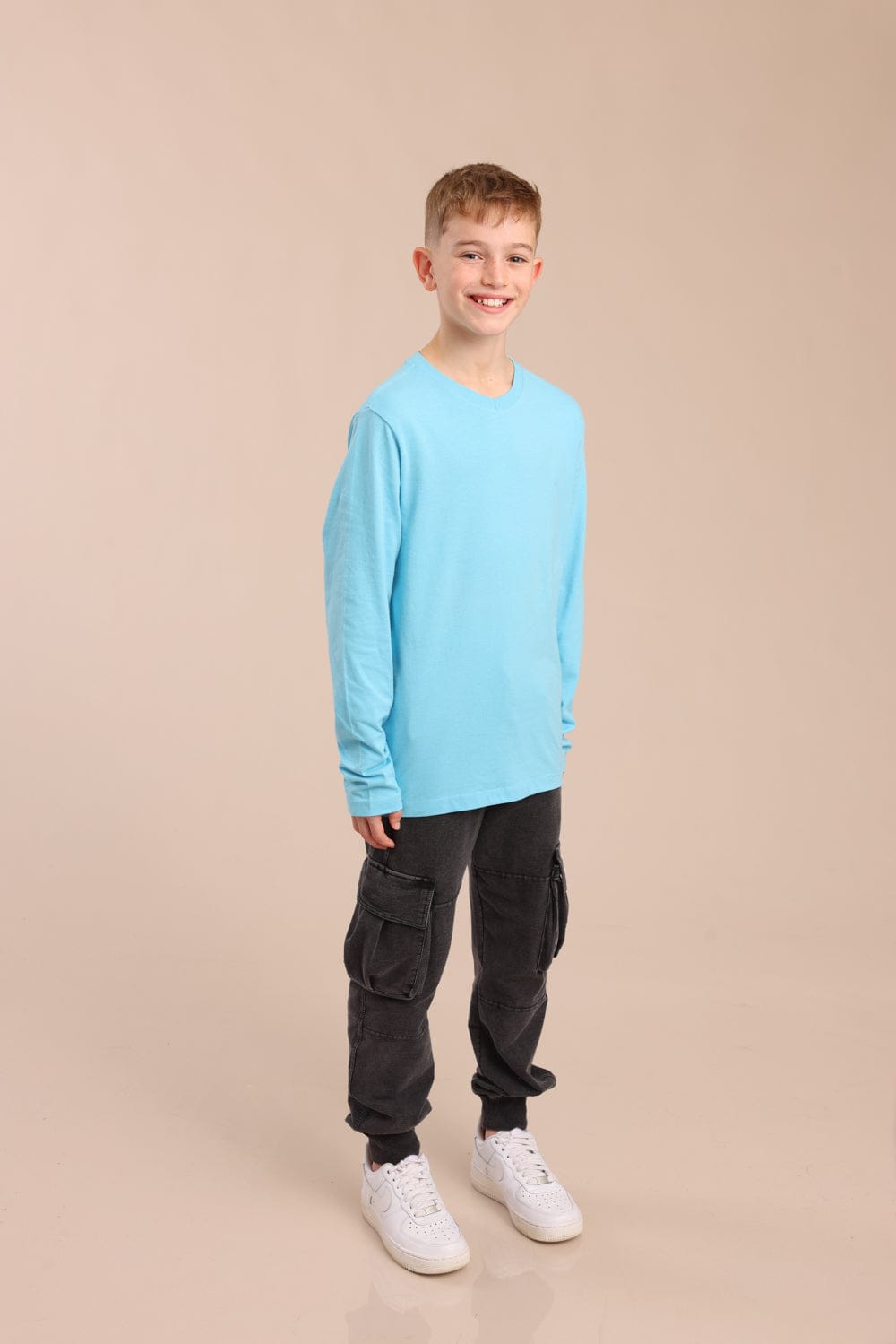 FOX בנים חולצה חולצת בייסיק צווארון V חולצת בייסיק צווארון V