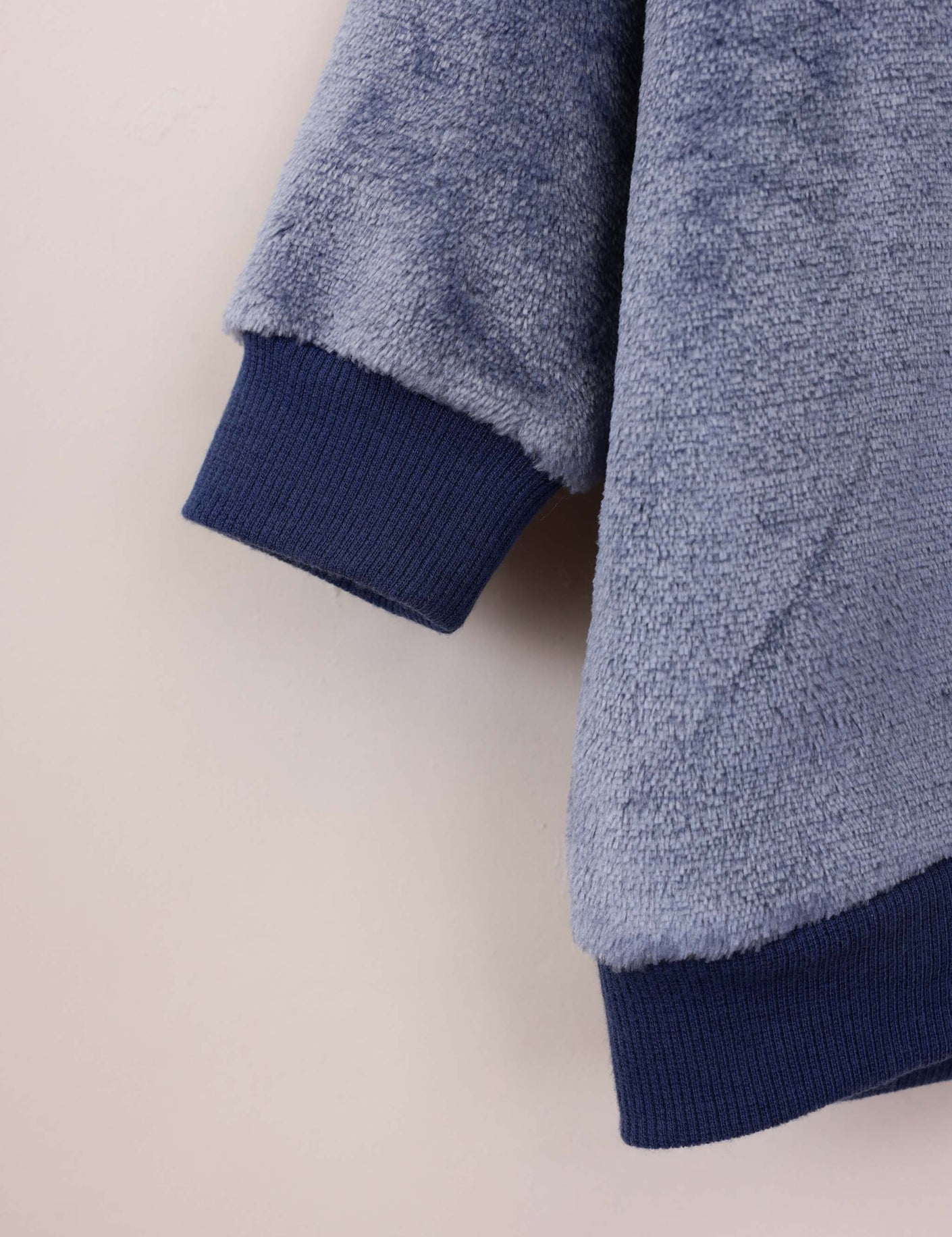 FOX FOX אחר פיג'מה ממותגת דיסני פיג'מה ממותגת דיסני