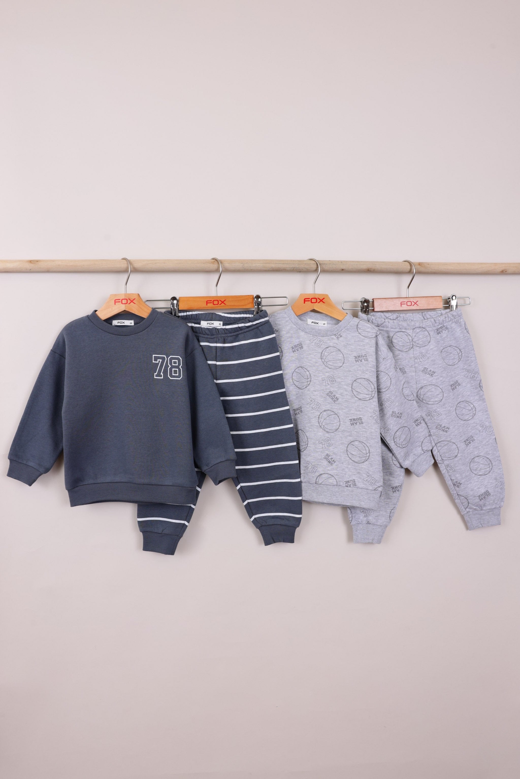 FOX NB אחר מארז שני פיג'מות פוטר עם הדפס מארז שני פיג'מות פוטר עם הדפס