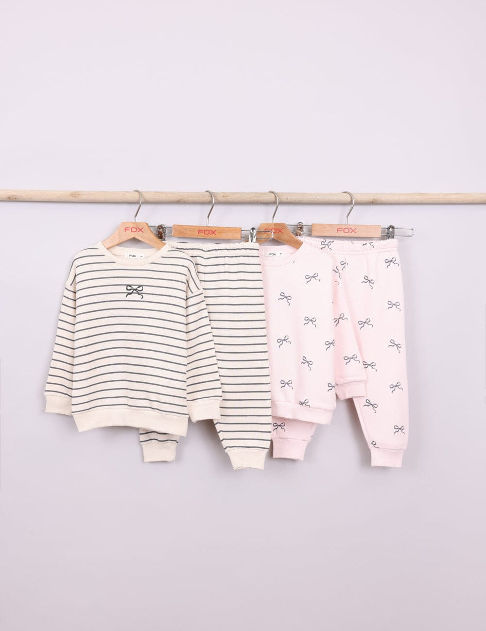 FOX FOX אחר פיג'מות פוטר עם דפוס 2 במארז פיג'מות פוטר עם דפוס 2 במארז