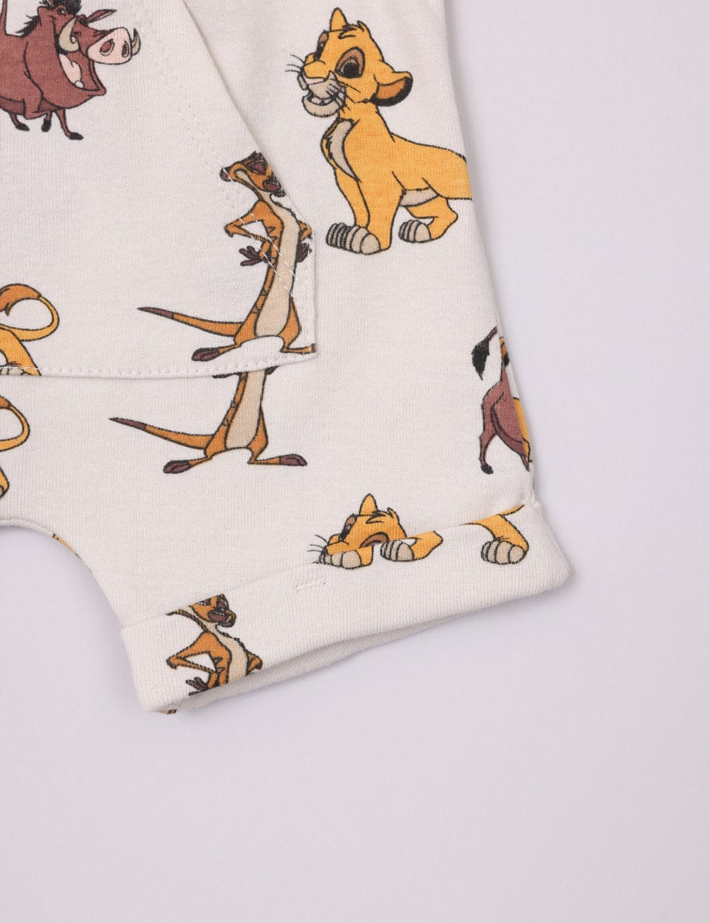 FOX NB מכנסיים קצרים מכנסי ניו בורן ממותגים מלך האריות דיסני מכנסי ניו בורן ממותגים מלך האריות דיסני