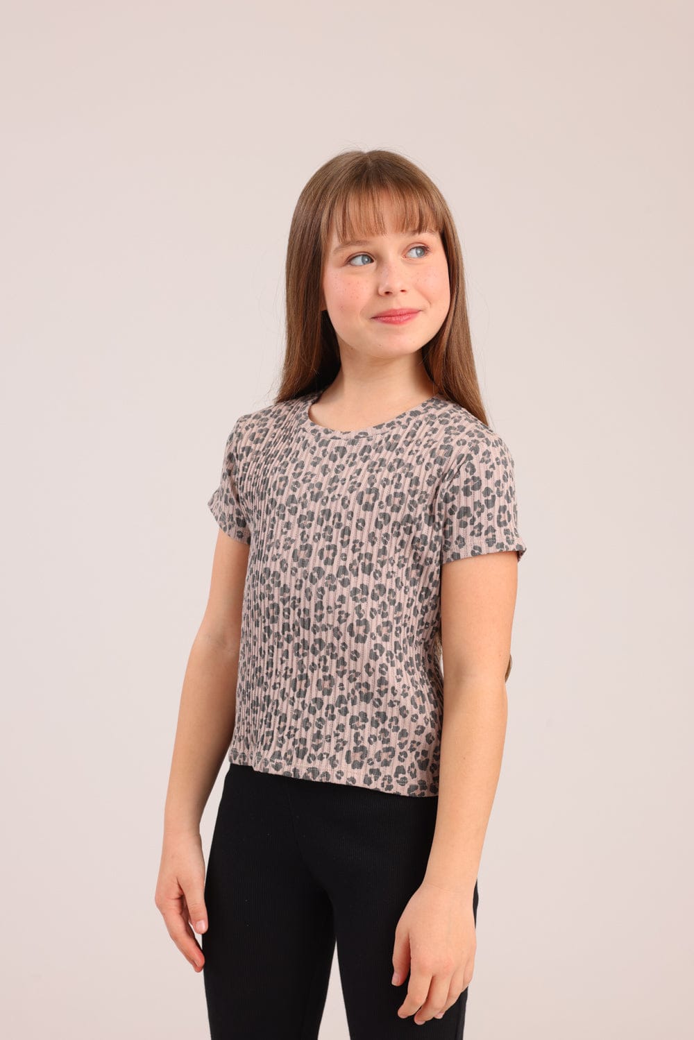 FOX בנות חולצה קצרה חולצת ריב עם הדפס מנומר חולצת ריב עם הדפס מנומר