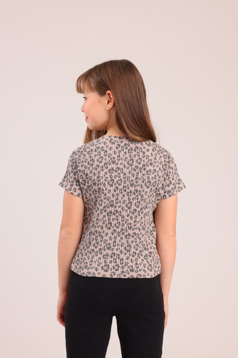 FOX בנות חולצה קצרה חולצת ריב עם הדפס מנומר חולצת ריב עם הדפס מנומר