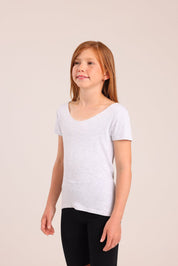 FOX בנות חולצה קצרה טישרט בייסיק צווארון V גזור טישרט בייסיק צווארון V גזור