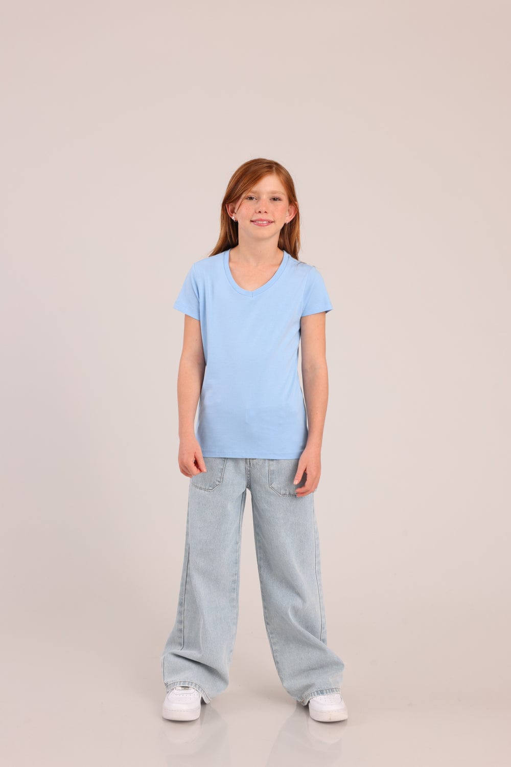 FOX בנות חולצה קצרה טישרט בייסיק צווארון V טישרט בייסיק צווארון V