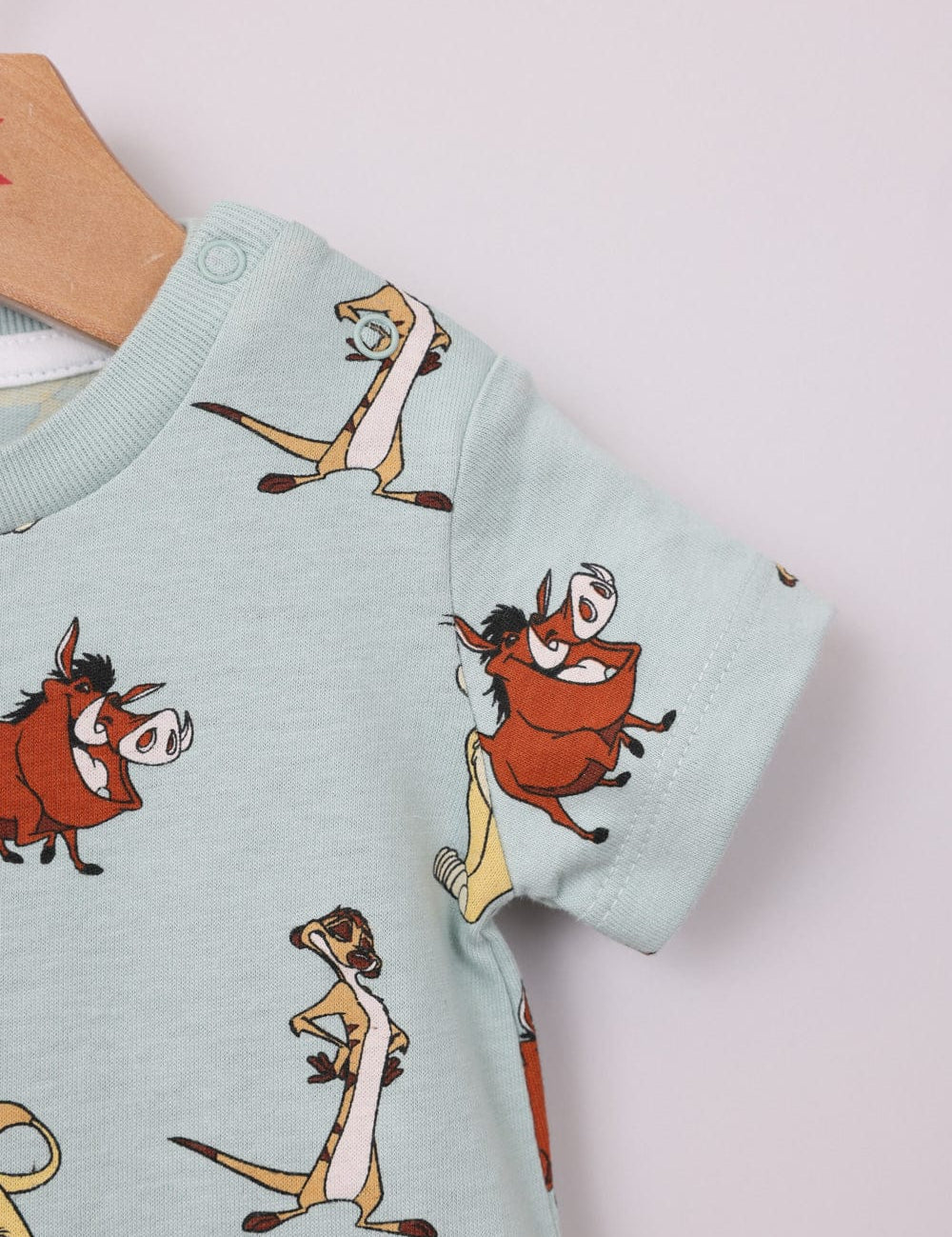 FOX NB אחר ג'אמפר ממותג מלך האריות דיסני ג'אמפר ממותג מלך האריות דיסני