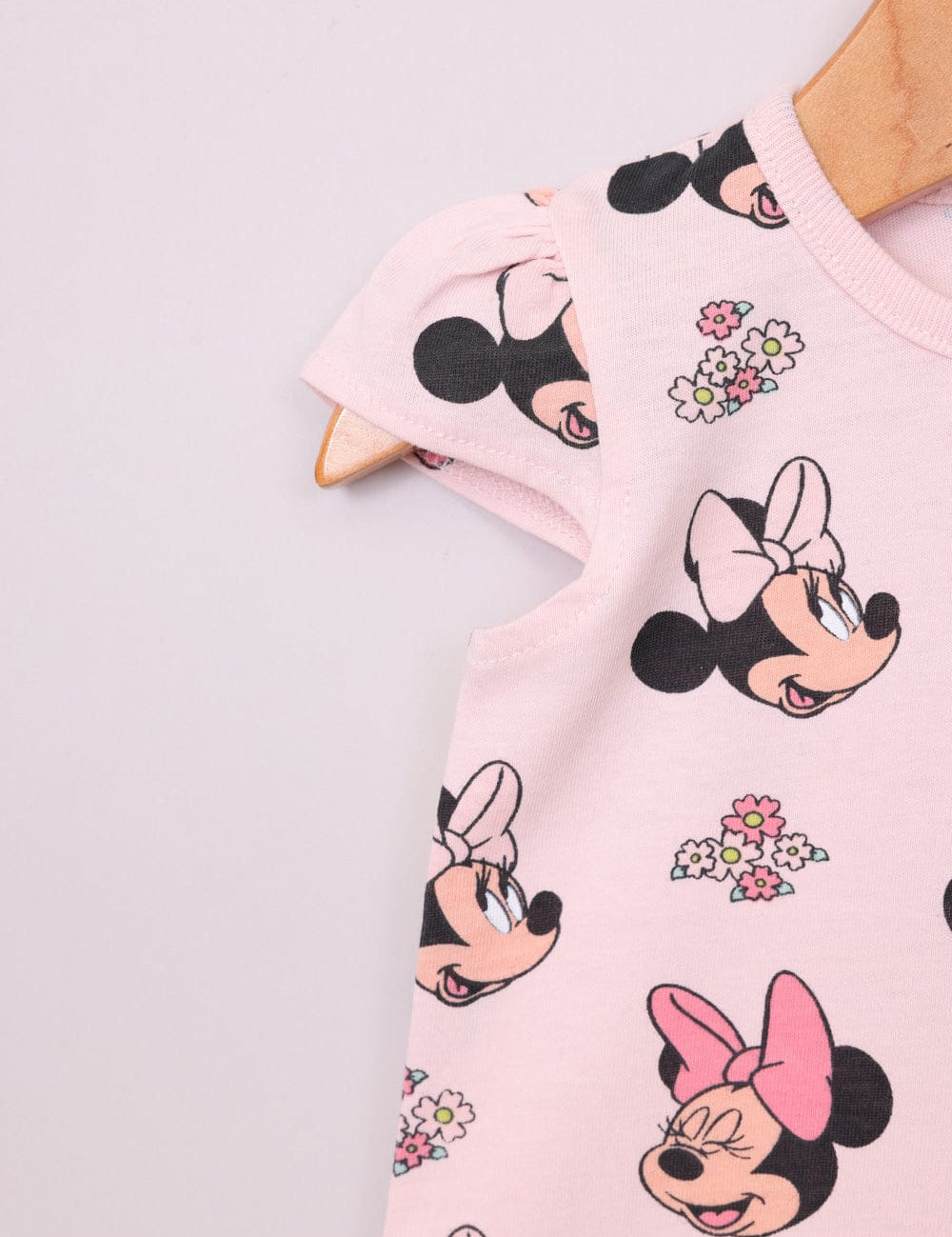 FOX NB אחר ג'אמפר ממותג מיני מאוס דיסני ג'אמפר ממותג מיני מאוס דיסני