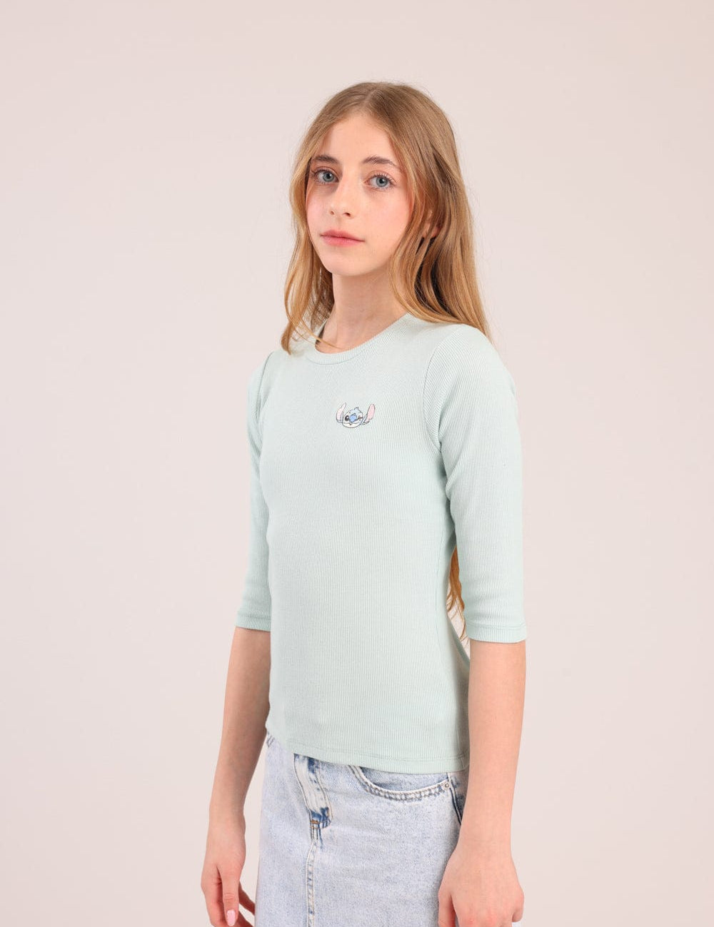 4 ממותגת סטיץ' דיסני