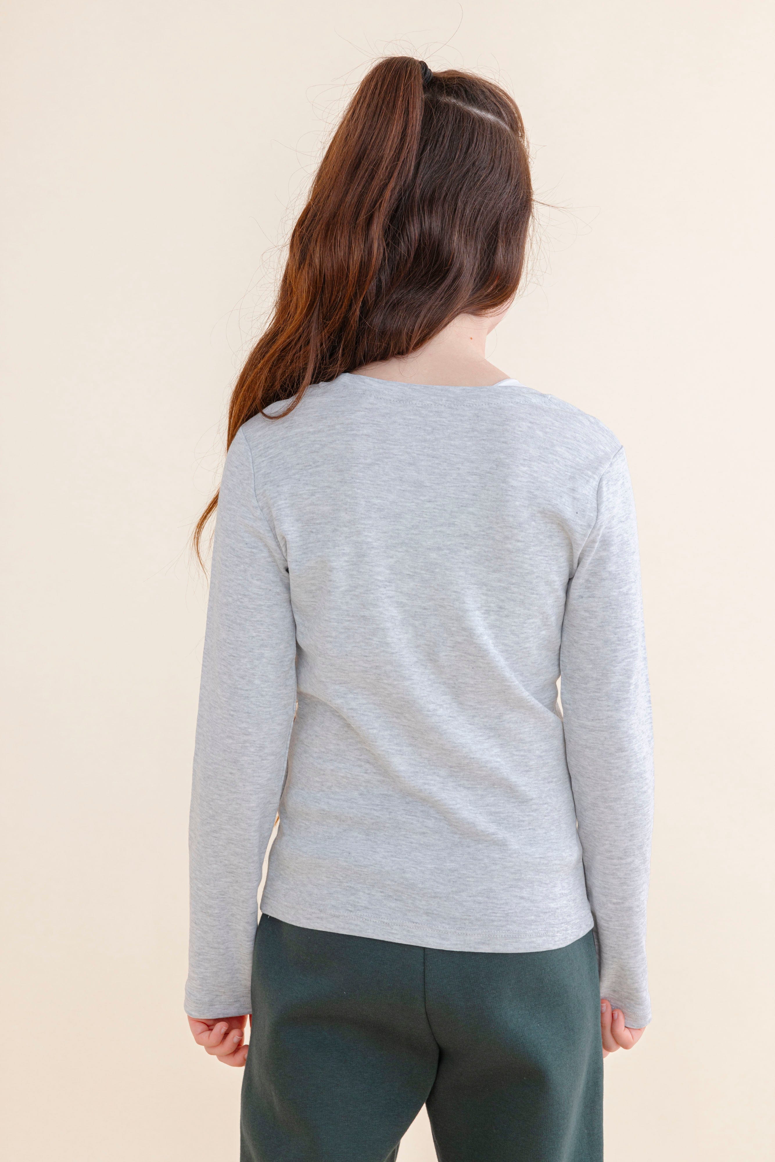 FOX בנות חולצה חולצת בייסיק V ריב FOX | חולצת בייסיק V ריב | קנה עכשיו