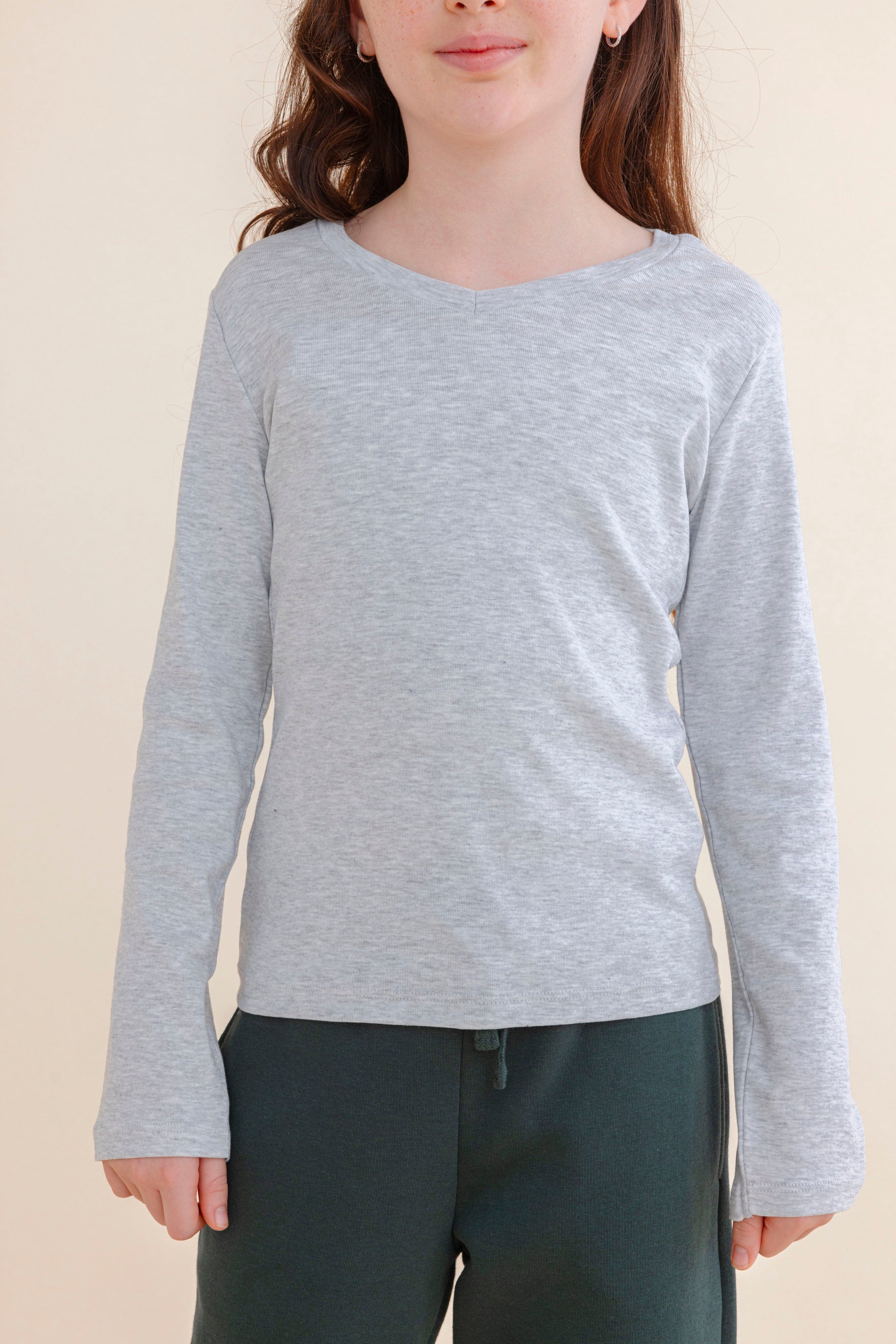 FOX בנות חולצה חולצת בייסיק V ריב FOX | חולצת בייסיק V ריב | קנה עכשיו