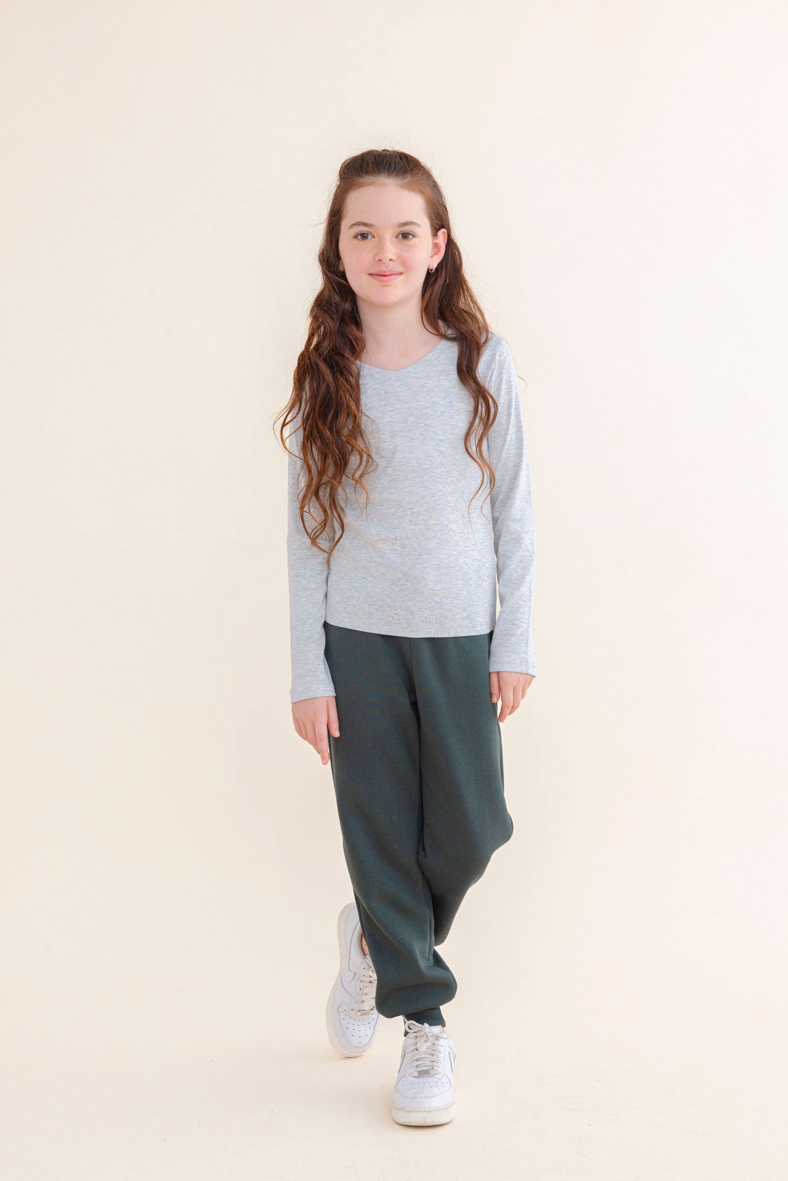 FOX בנות חולצה חולצת בייסיק V ריב FOX | חולצת בייסיק V ריב | קנה עכשיו