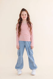 FOX בנות חולצה חולצת בייסיק V ריב FOX | חולצת בייסיק V ריב | קנה עכשיו