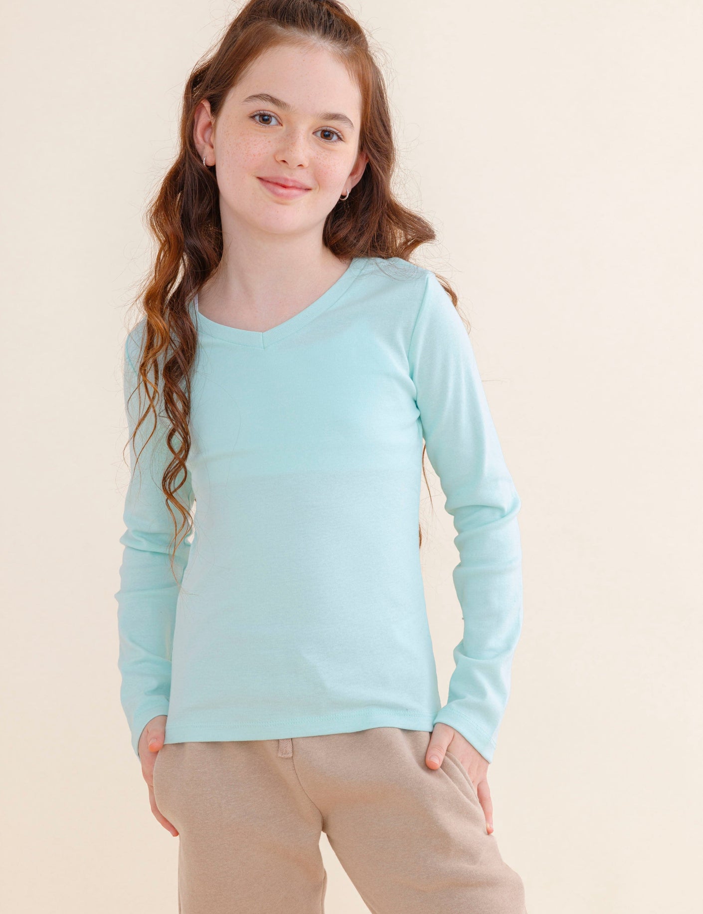 FOX בנות חולצה חולצת בייסיק V ריב FOX | חולצת בייסיק V ריב | קנה עכשיו