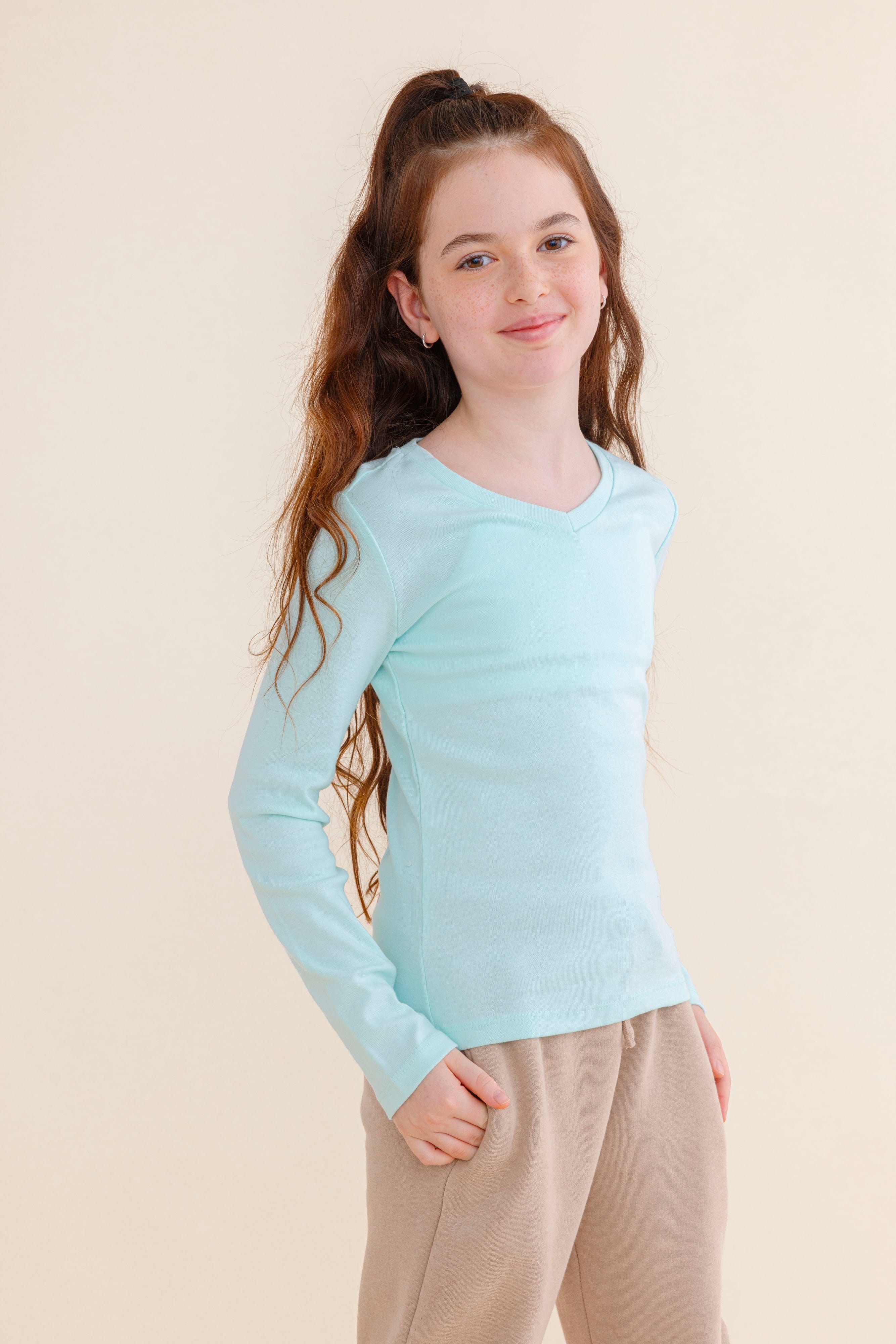 FOX בנות חולצה חולצת בייסיק V ריב FOX | חולצת בייסיק V ריב | קנה עכשיו