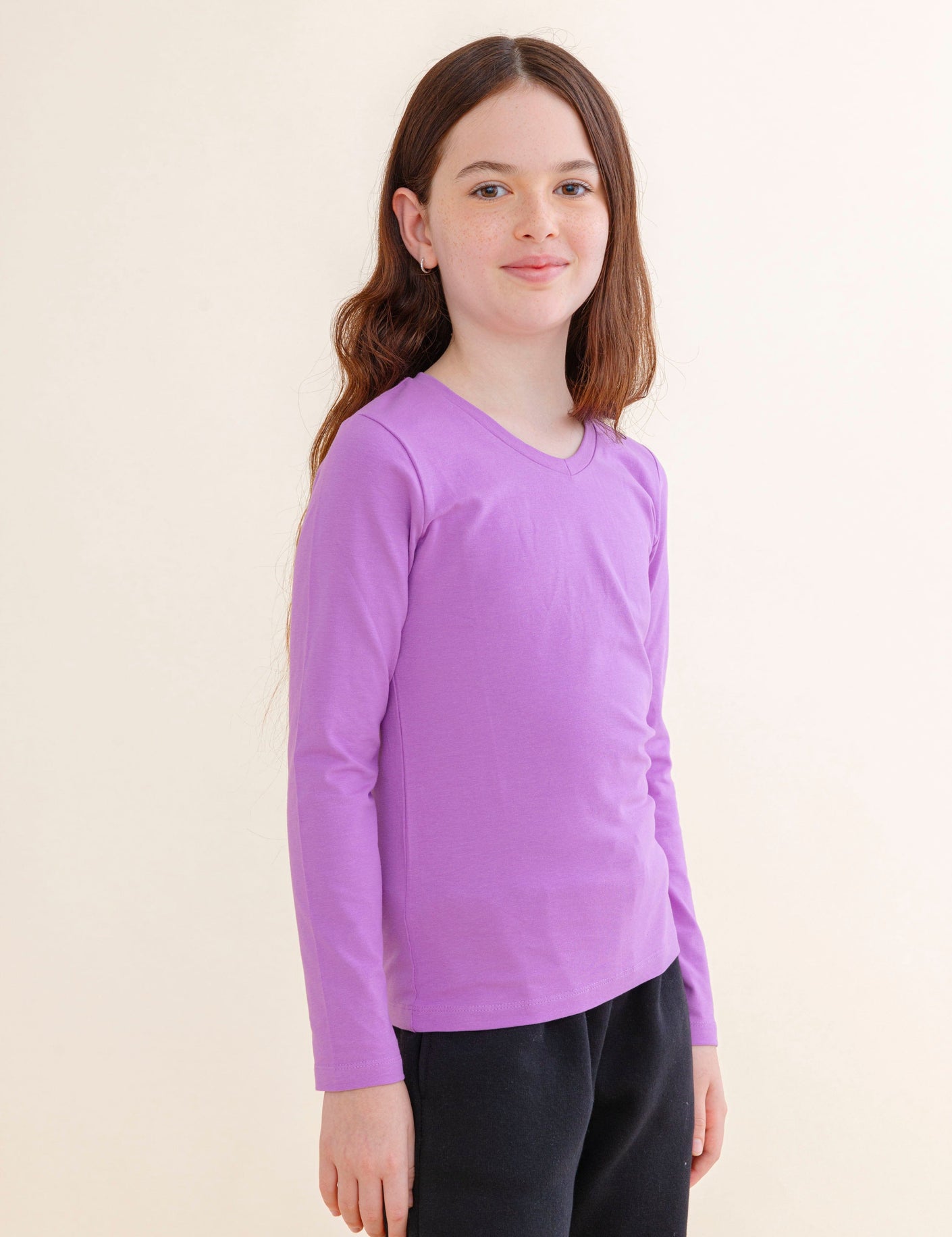 FOX בנות חולצה חולצת בייסיק V לייקרה FOX | חולצת בייסיק V לייקרה | קנה עכשיו