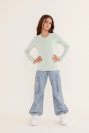 FOX בנות חולצה חולצת בייסיק V לייקרה FOX | חולצת בייסיק V לייקרה | קנה עכשיו