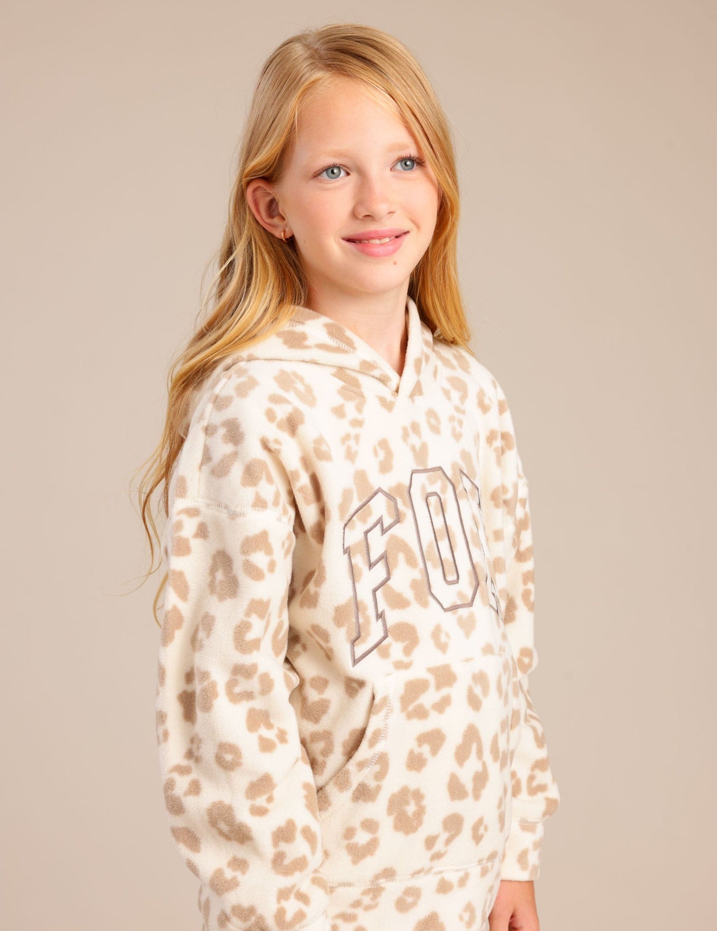 FOX בנות פליזים קפוצ'ון פליז פוקס קפוצ'ון פליז פוקס