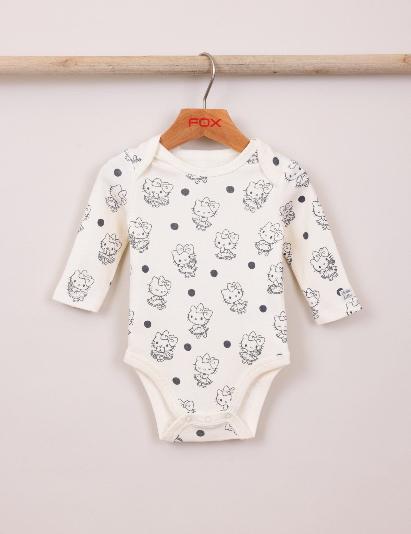 FOX NB אחר מארז סטים הלו קיטי N.B מארז סטים הלו קיטי N.B