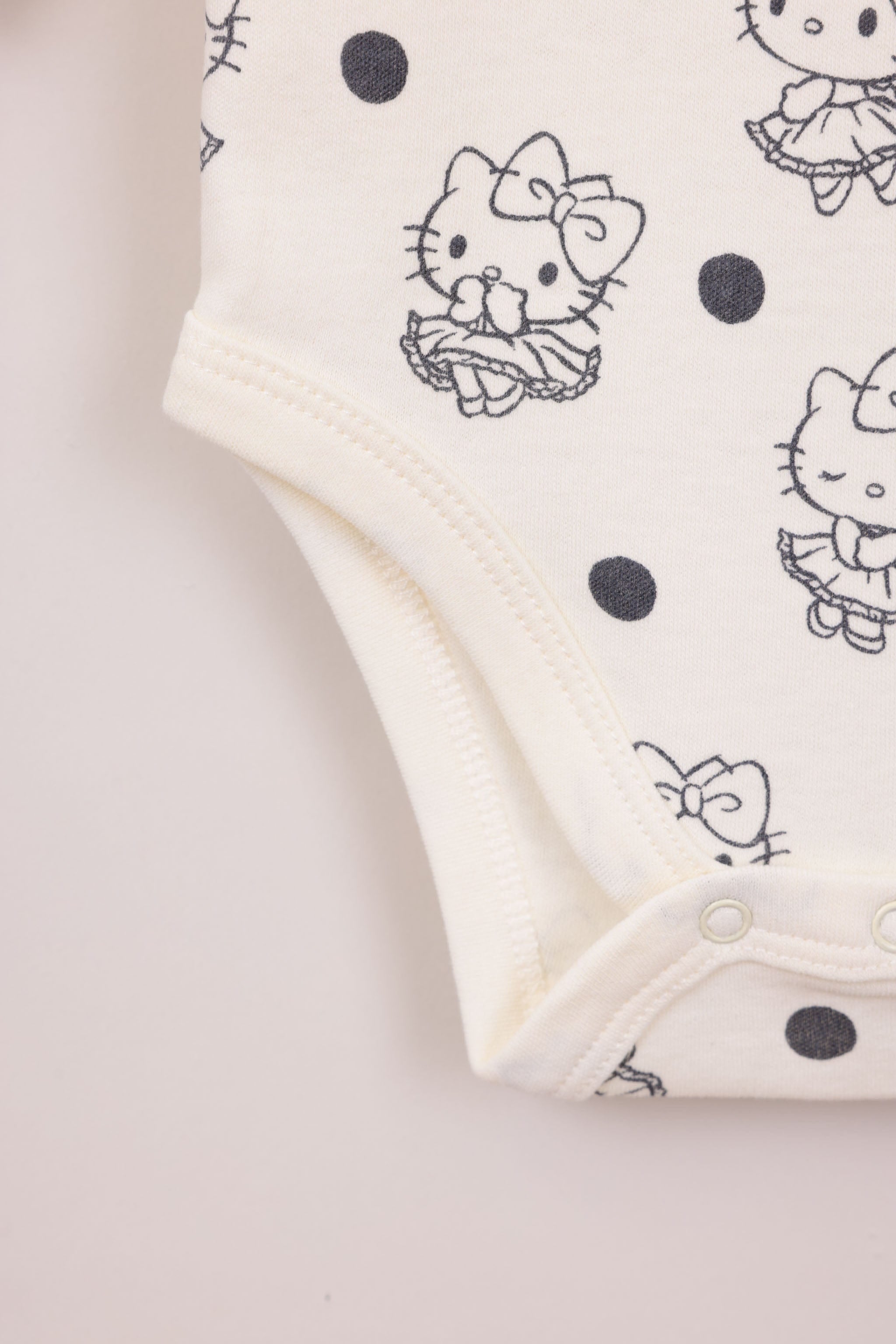 FOX NB אחר מארז סטים הלו קיטי N.B מארז סטים הלו קיטי N.B