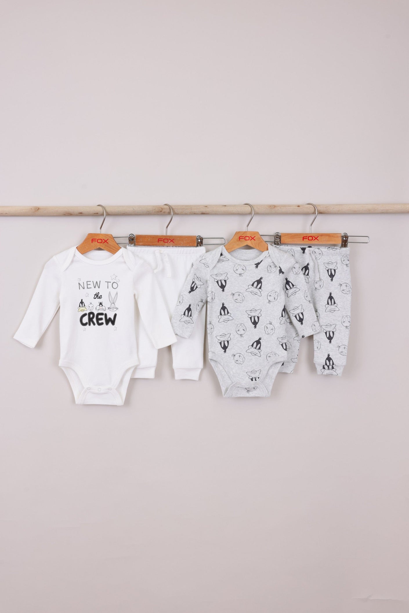 FOX NB אחר סטים N.B לוני טונס סטים N.B לוני טונס