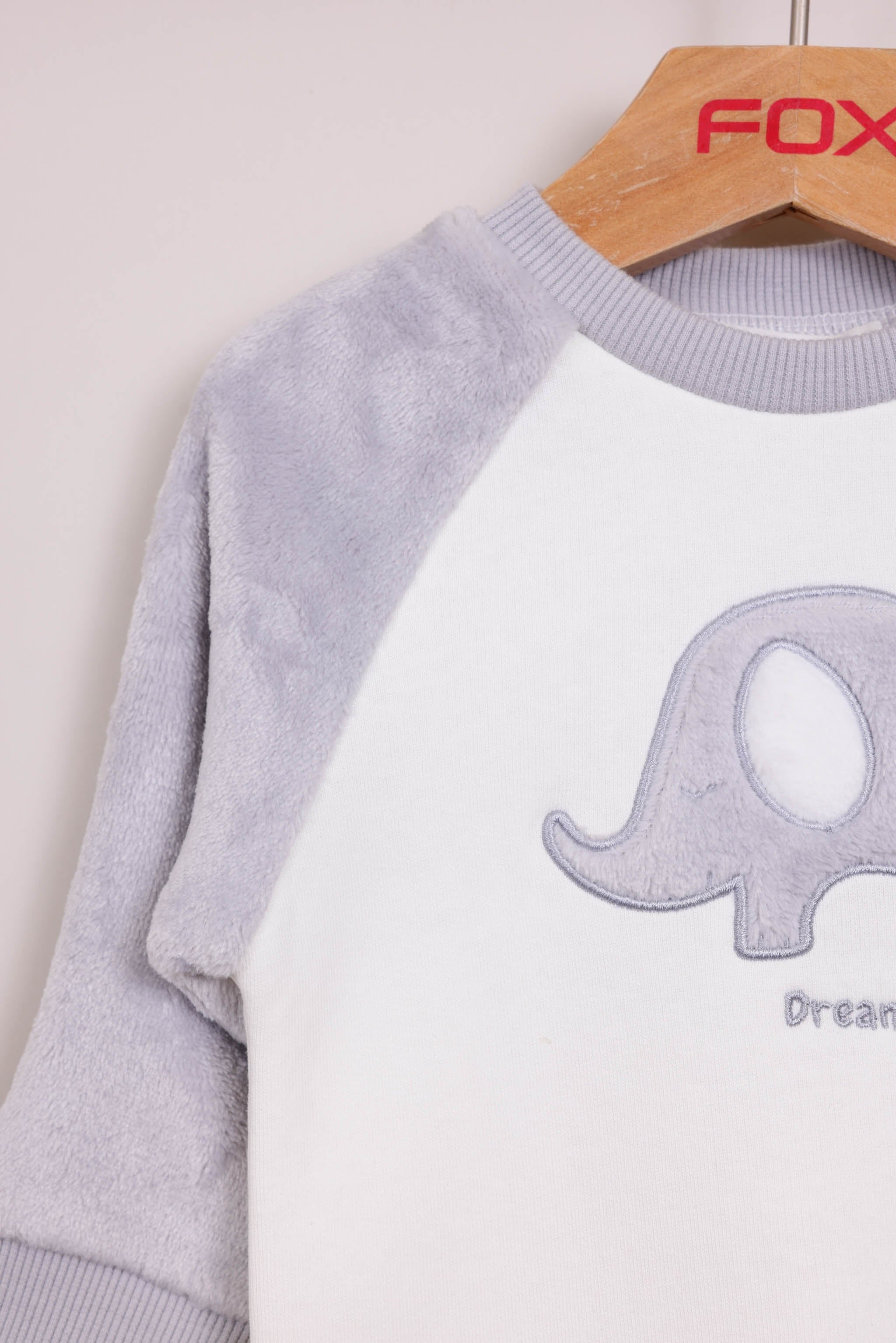 FOX NB אחר חליפת פליז לניו בורן חליפת פליז לניו בורן