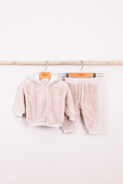 FOX FOX אחר חליפה-מכנסיים וקפוצ'ון חליפה-מכנסיים וקפוצ'ון