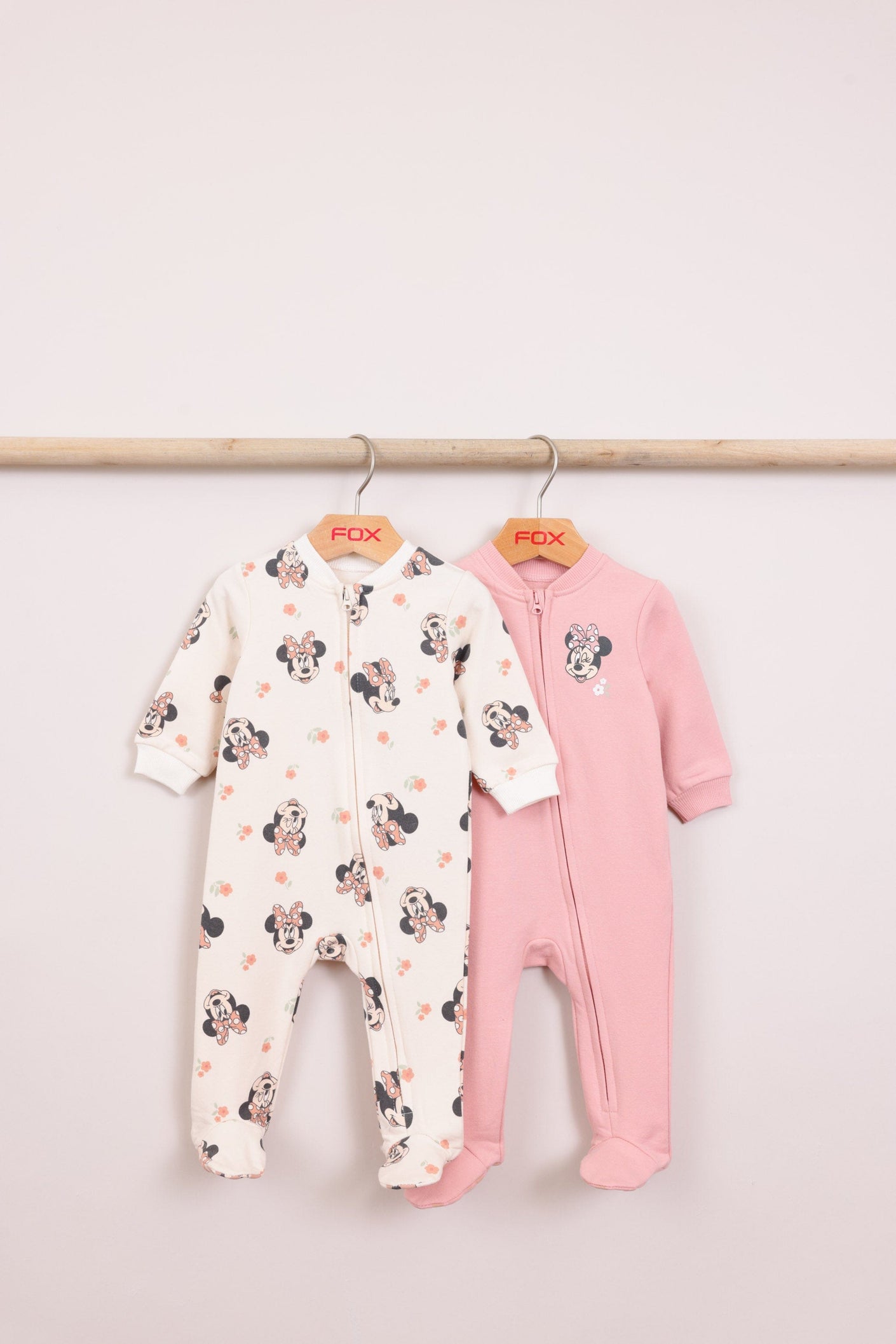 FOX NB אחר מארז 2 אוברולים ממותג דיסני מארז 2 אוברולים ממותג דיסני