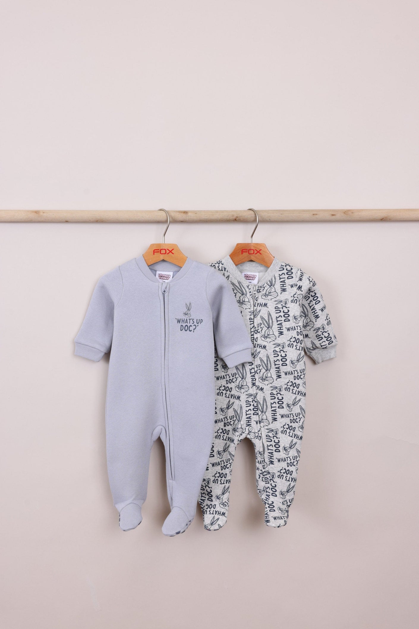 FOX FOX אחר אוברול ממותג לוני טונס 2PP אוברול ממותג לוני טונס 2PP