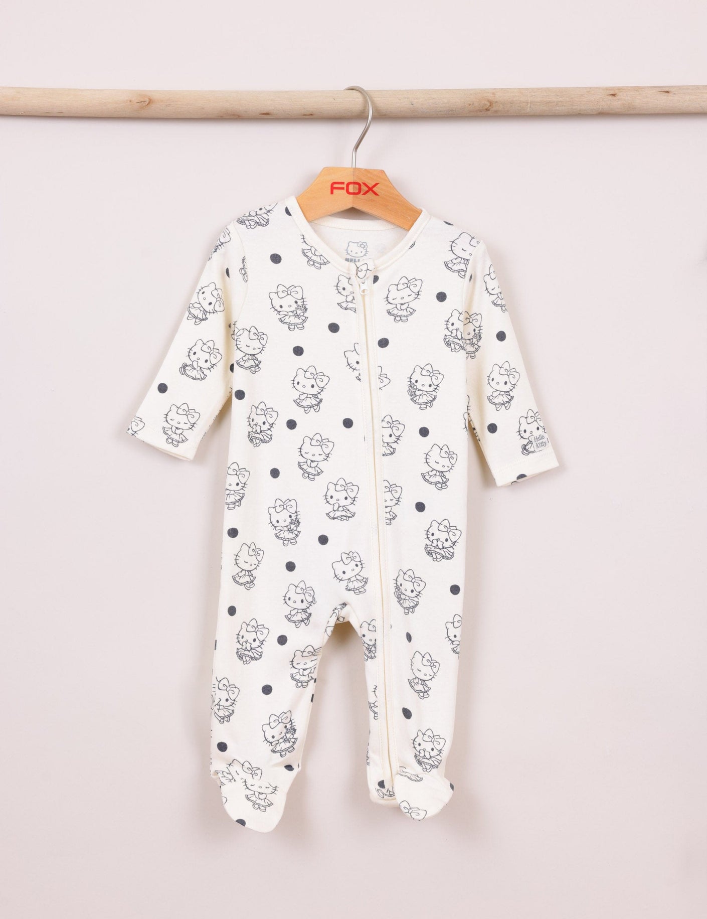 FOX NB אחר מארז 2 אוברולים הלו קיטי מארז 2 אוברולים הלו קיטי