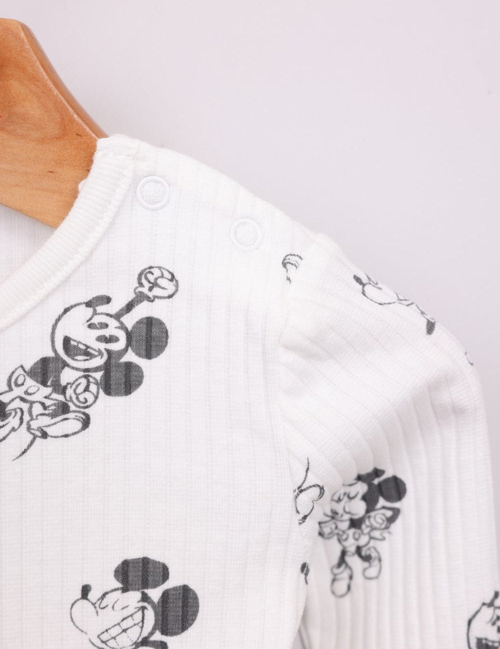 FOX NB אחר בגד גוף מיקי מאוס ממותג דיסני בגד גוף מיקי מאוס ממותג דיסני