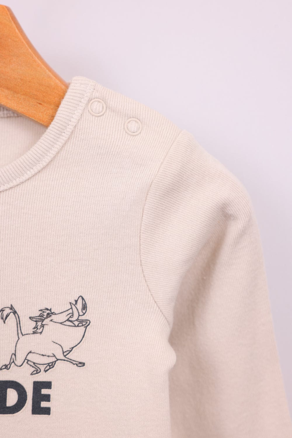 FOX NB אחר בגד גוף ממותג מלך האריות דיסני בגד גוף ממותג מלך האריות דיסני