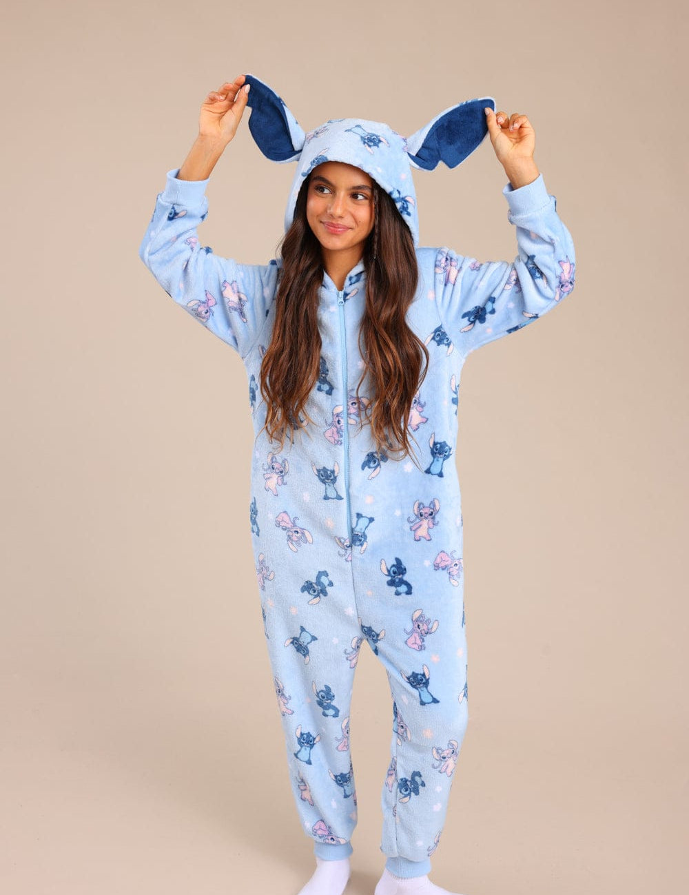 FOX אביזרים שונות ופנאי וואנזי ממותג סטיץ' וואנזי ממותג סטיץ'