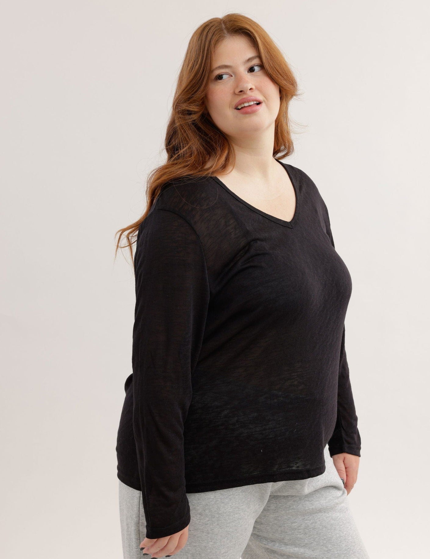FOX פלאס נשים חולצה חולצת בייסיק צווארון PLUS SIZE | V חולצת בייסיק צווארון PLUS SIZE | V